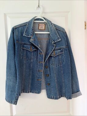 Classic Blue Denim Jacket - Women's